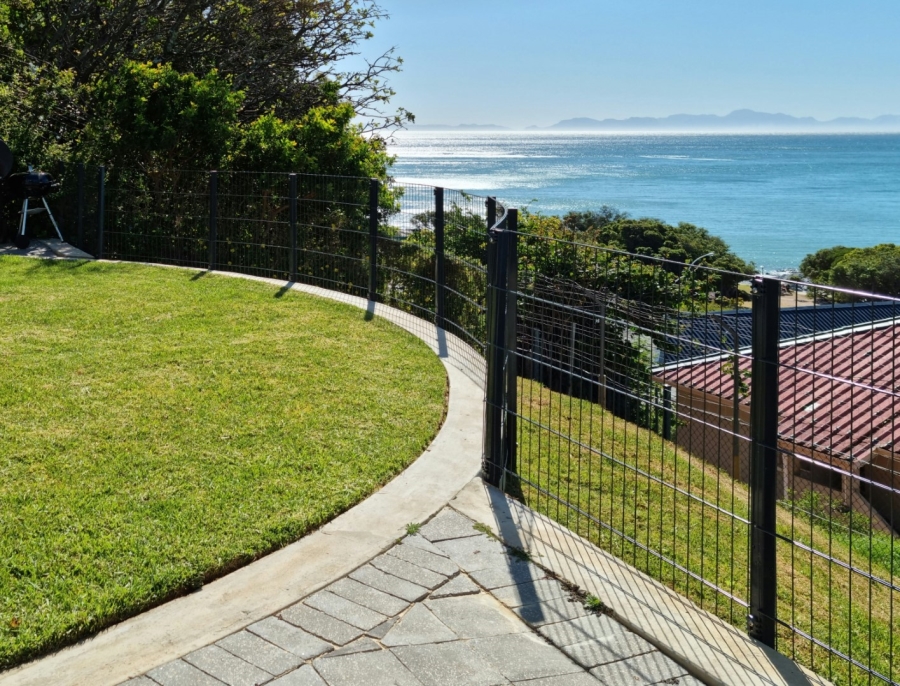 3 Bedroom Property for Sale in Gordons Bay Village Western Cape